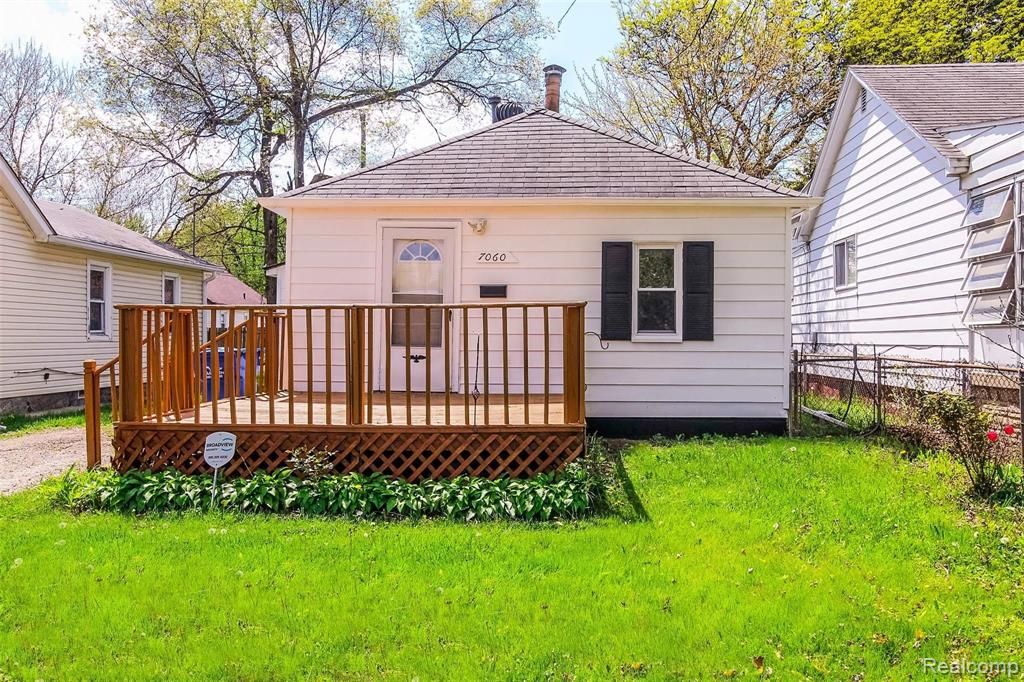 Homes for sale in Warren Macomb, MI | 7060 Dodge Ave, Warren Macomb, MI 48091 | MLS# 20250030614
