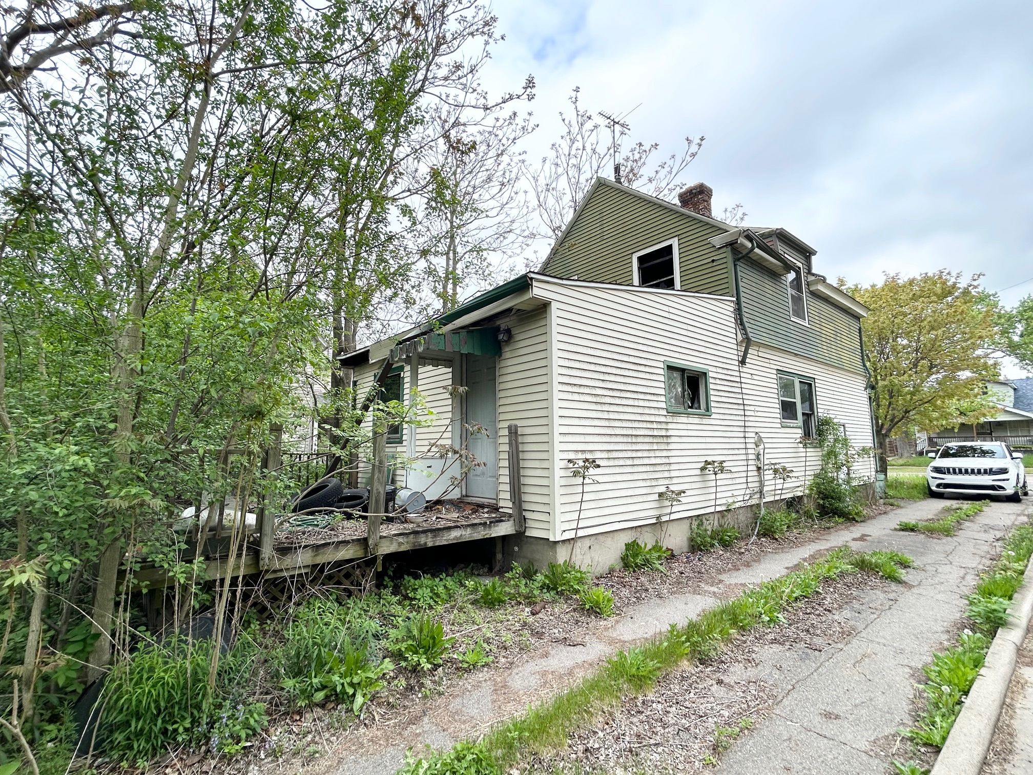 Homes for sale in Flint Genesee, MI | 2535 Flushing Rd, Flint Genesee, MI 48504 | MLS# 20250036461