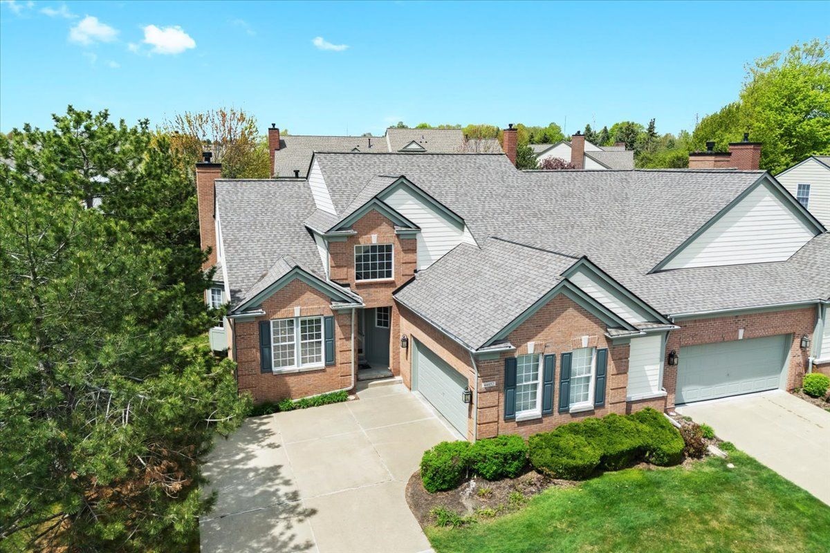 44452 ASPEN RIDGE Drive, Northville, MI 48168
